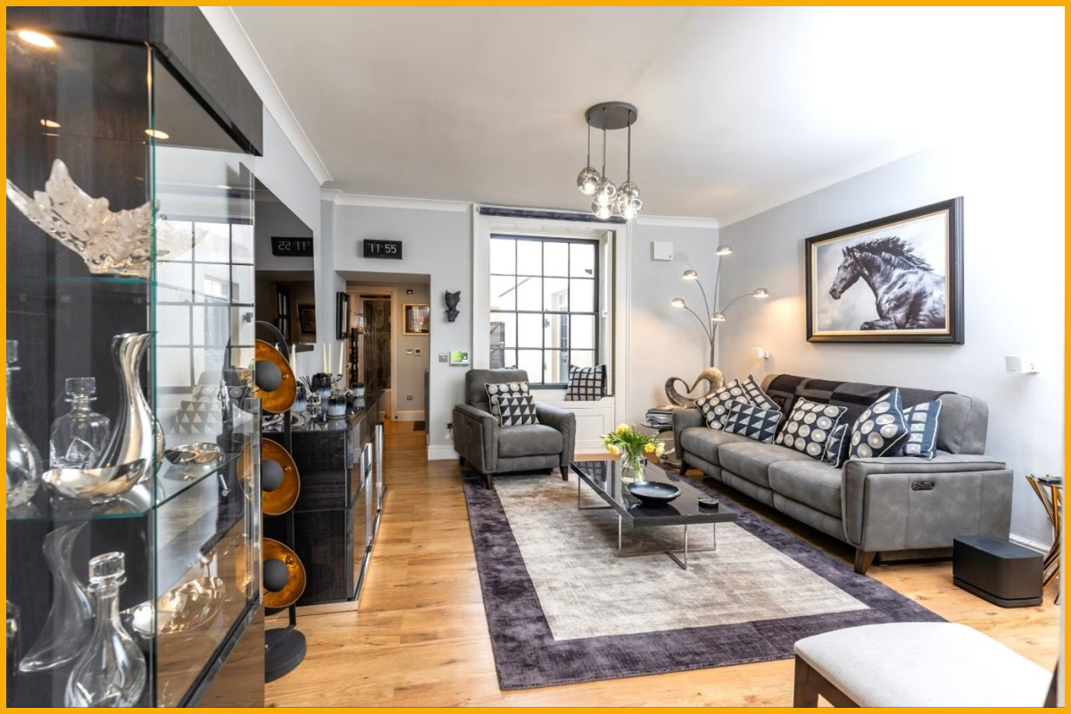 15 Lansdown